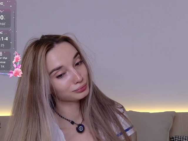 AnnyShore — live female cam