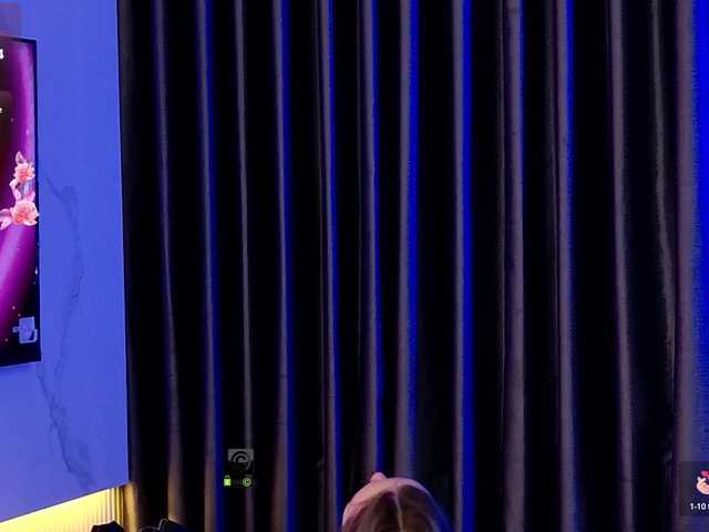 AnnyShore's BongaCams show and profile