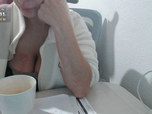KristinaTitsBest live cam preview