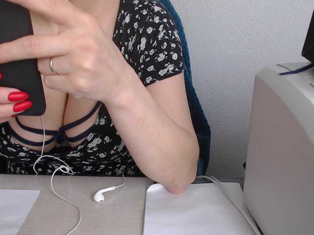 VelvetSin8's BongaCams show and profile