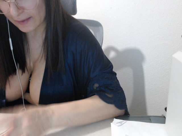 VelvetSin8's BongaCams show and profile