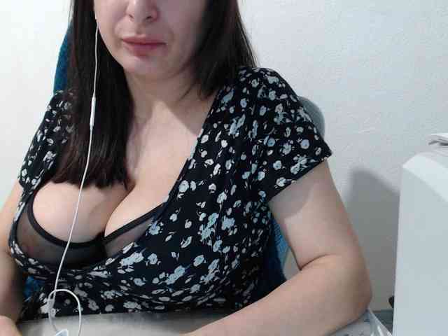 Model: CrazyTitsBest