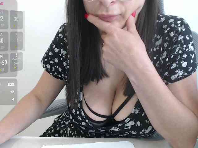 Model: CrazyTitsBest