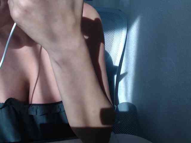 KristinaTitsBest webcam