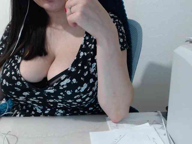 Model: CrazyTitsBest