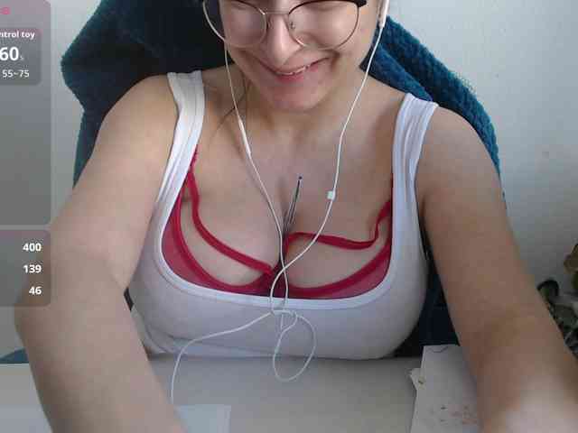 Model: CrazyTitsBest