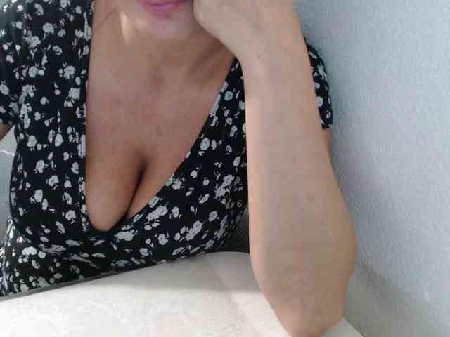 KristinaTitsBest webcam