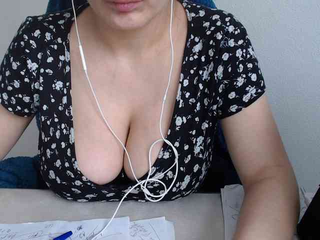 Model: CrazyTitsBest