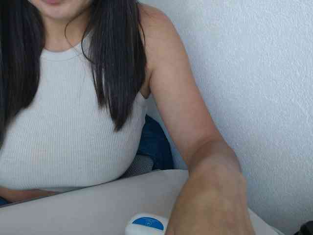 Model: KristinaTitsBest