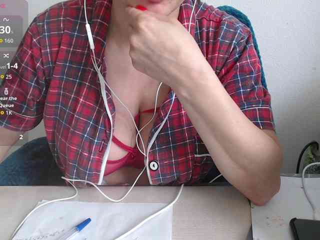 Model: CrazyTitsBest