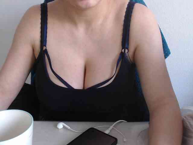 Model: CrazyTitsBest