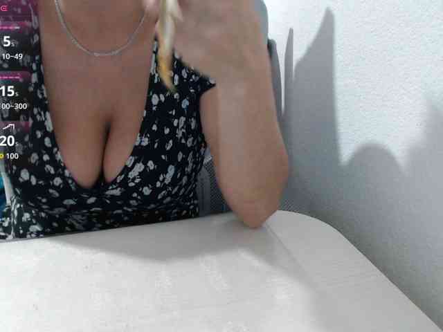 Model: KristinaTitsBest