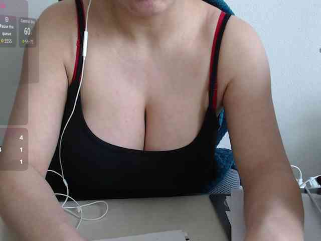 Model: CrazyTitsBest