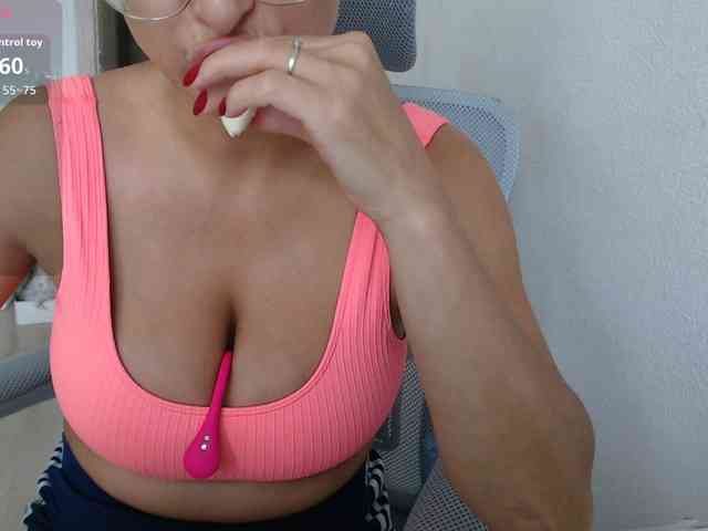 KristinaTitsBest webcam