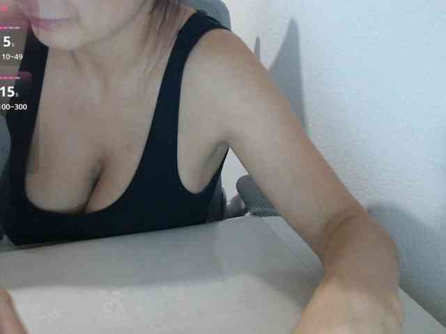 Model: KristinaTitsBest