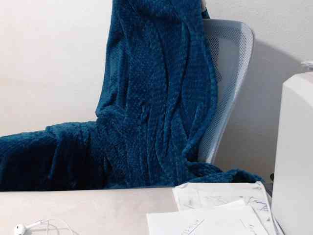 CrazyTitsBest webcam