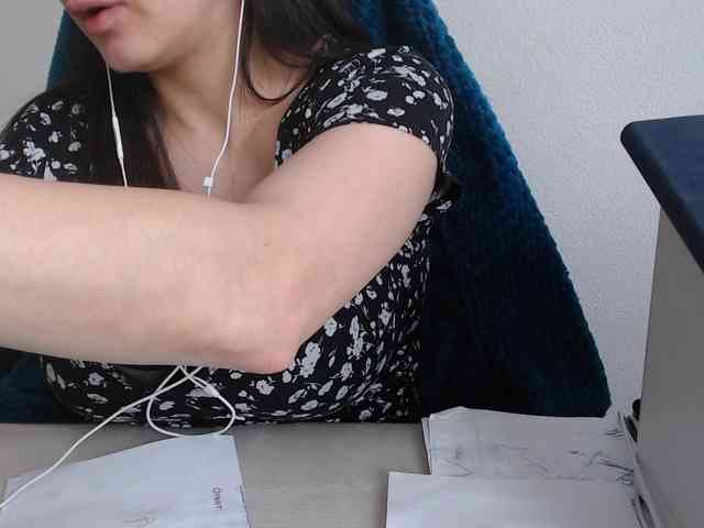 CrazyTitsBest webcam