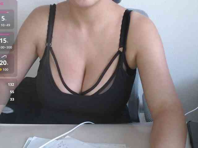 Model: CrazyTitsBest