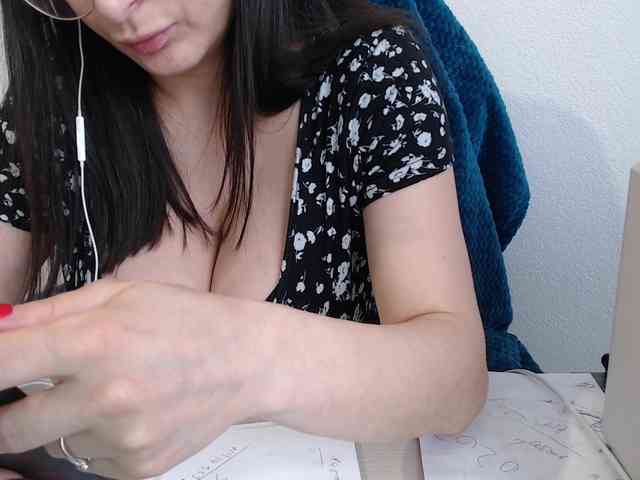 Model: CrazyTitsBest