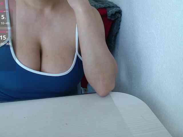 Model: KristinaTitsBest