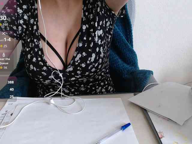 Model: CrazyTitsBest