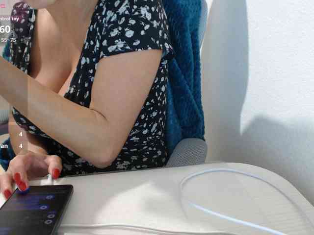 KristinaTitsBest webcam