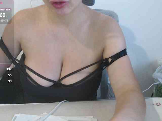 Model: CrazyTitsBest