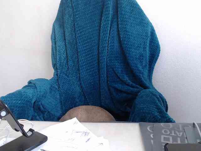 CrazyTitsBest webcam