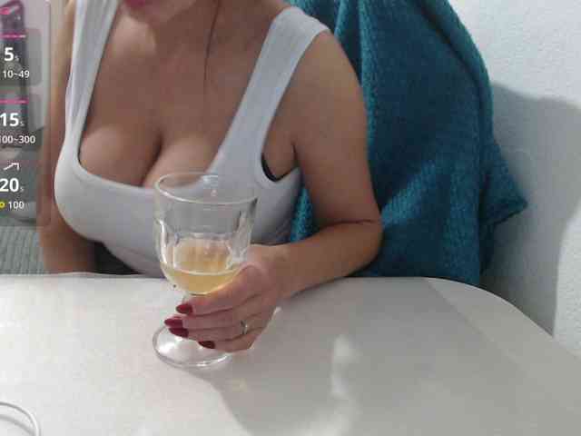 KristinaTitsBest webcam