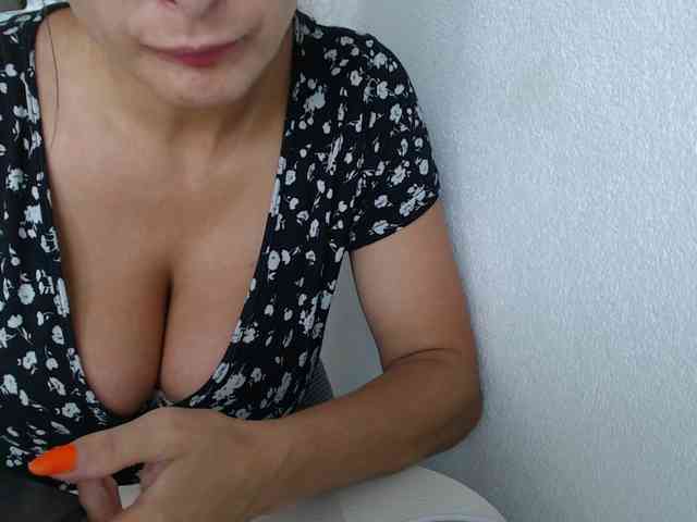 KristinaTitsBest webcam