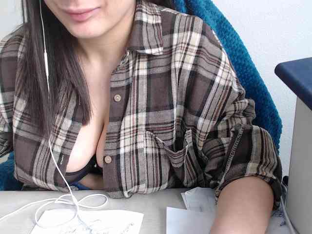 Model: CrazyTitsBest