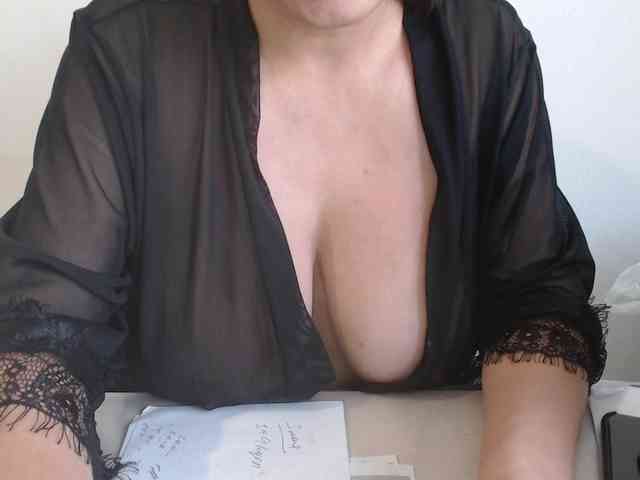 Model: CrazyTitsBest