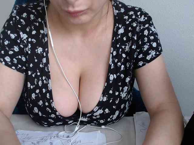 Model: CrazyTitsBest