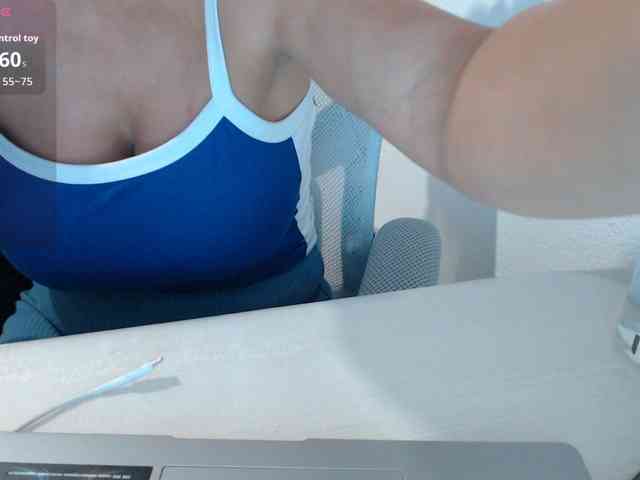 KristinaTitsBest webcam