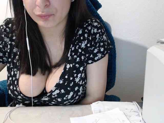 Model: CrazyTitsBest