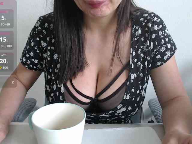 Model: CrazyTitsBest