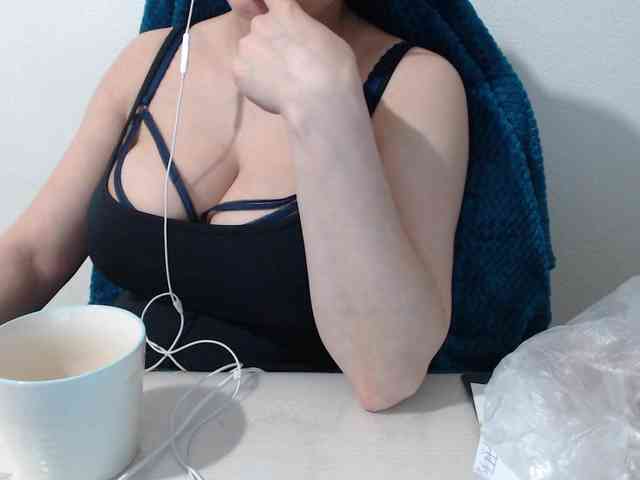 Model: CrazyTitsBest