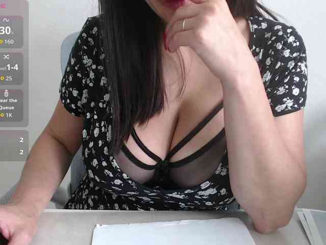 Model: CrazyTitsBest