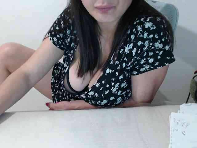 Model: CrazyTitsBest