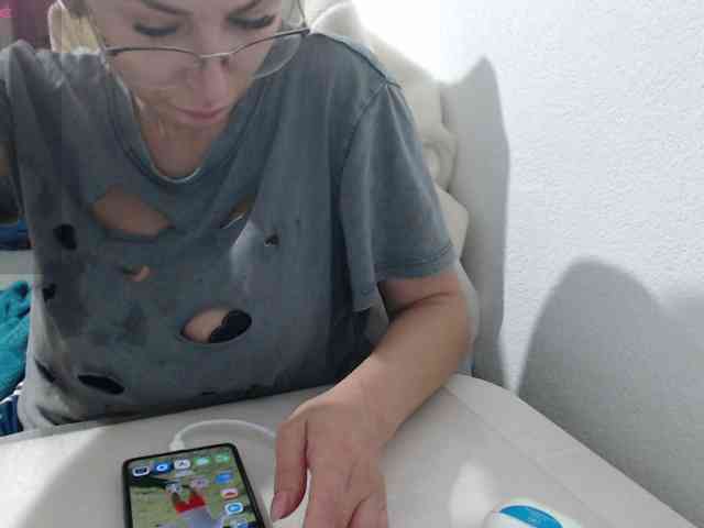 KristinaTitsBest webcam