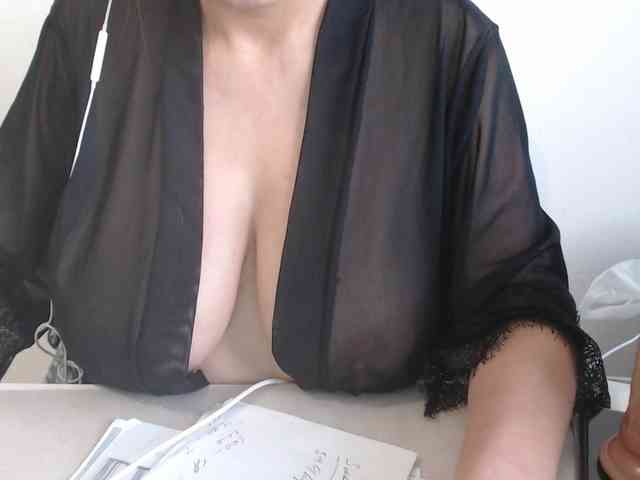 Model: CrazyTitsBest