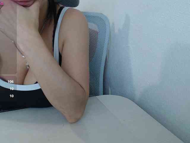 KristinaTitsBest webcam