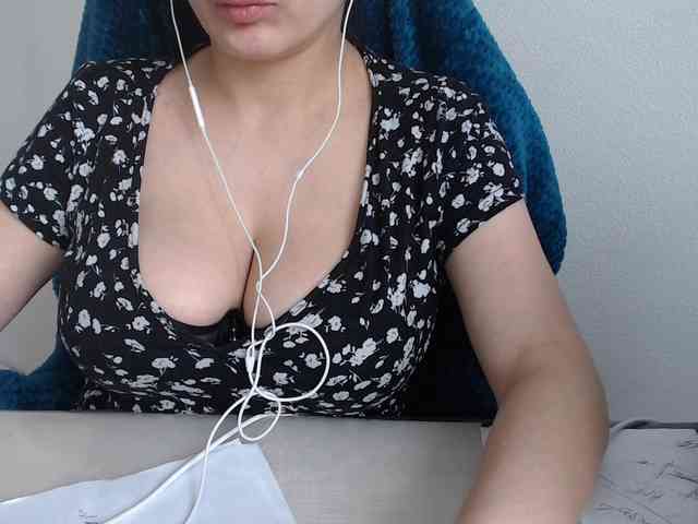 Model: CrazyTitsBest