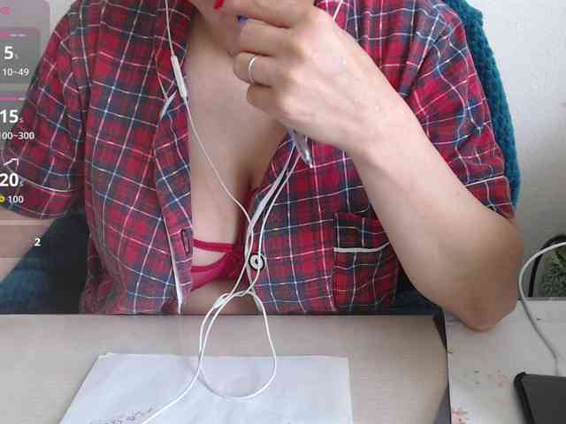 Model: CrazyTitsBest