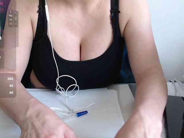 Model: CrazyTitsBest