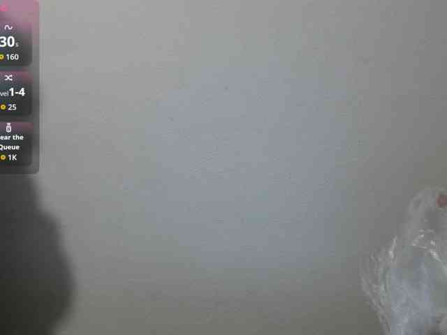 CrazyTitsBest webcam