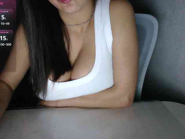 Model: KristinaTitsBest