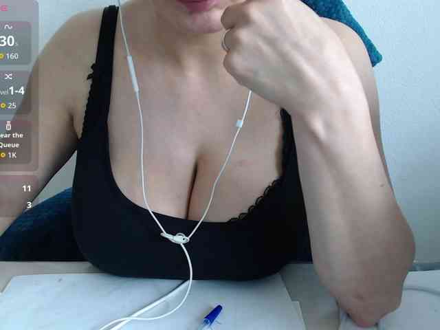 Model: CrazyTitsBest