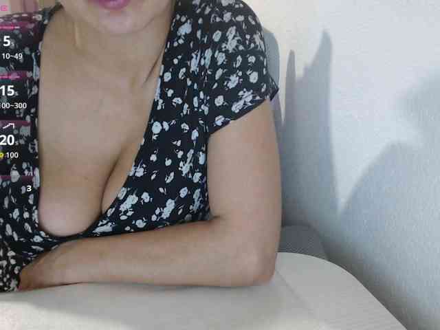 KristinaTitsBest webcam
