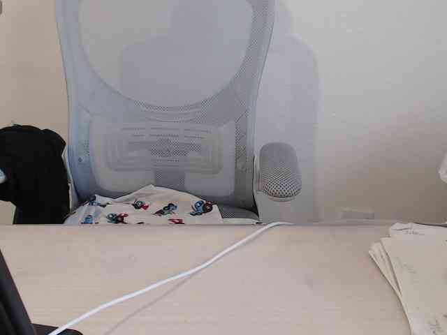 CrazyTitsBest webcam